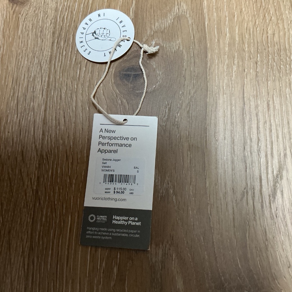 Vuori Sedona Jogger in Salt - Picture 2 of 8